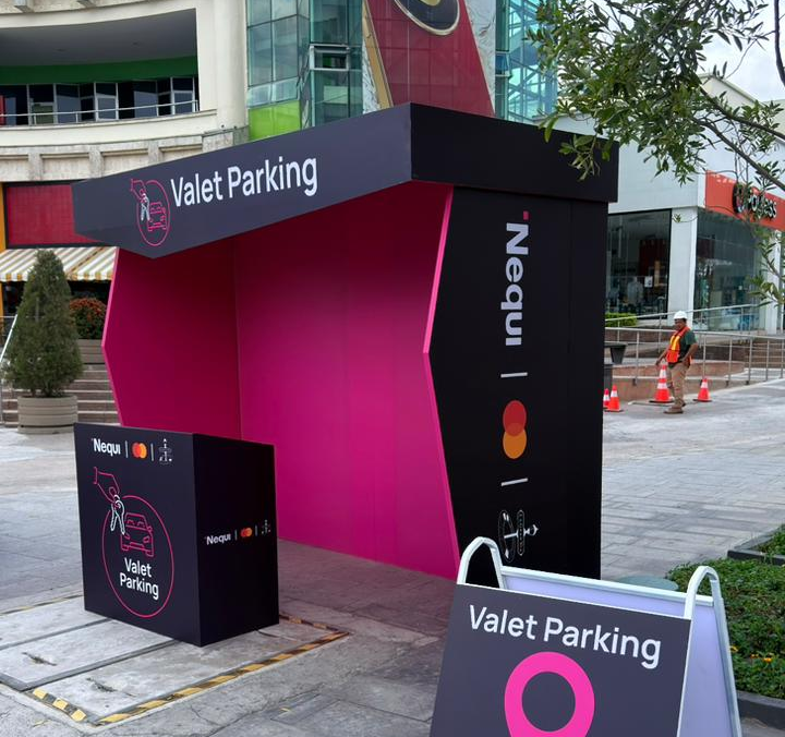 Punto de Valet Parking de Nequi en La Gran Vía